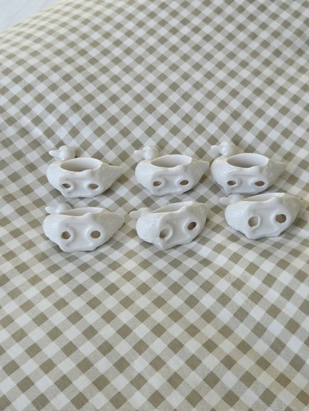 Vintage Set Of 6 White Ceramic / Porcelain Duck Napkin Rings